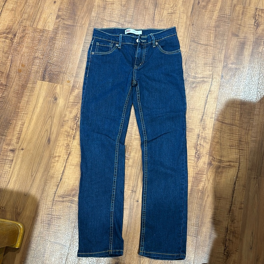 NWOT Levi slim dark denim size 27/27 or boys 14
